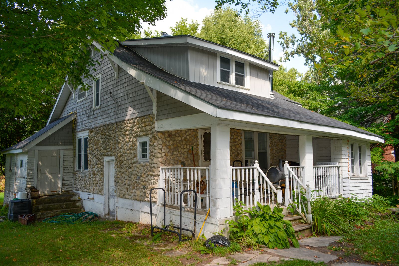 Classic Cottage Style in Eugenia